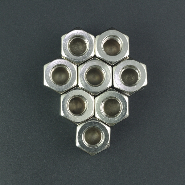 Tuerca Hexagonal Ciega M10 Niquelada Genérico - 2 Tuerca Hexagonal Ciega M10 Niquelada Genérico - 2