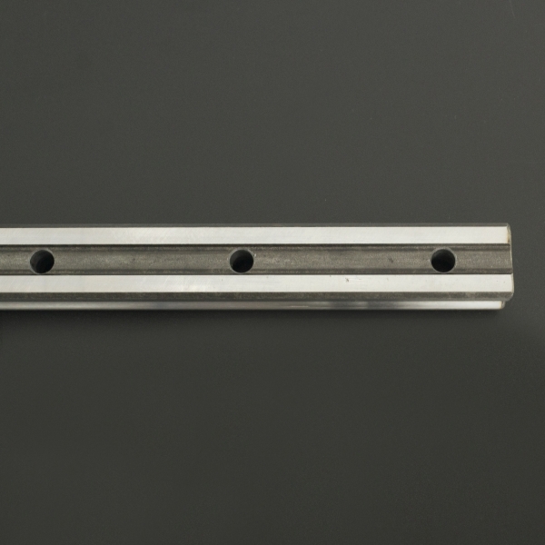 Riel lineal Rectangular HGH25CA	