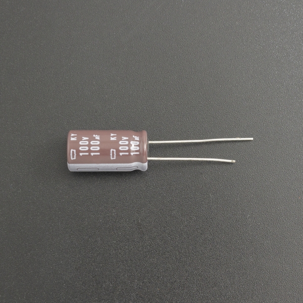 Capacitor Electrolítico De Aluminio 100uF 100V 10x20 mm