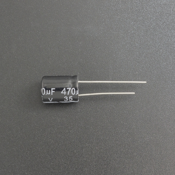 Capacitor Electrolítico De Aluminio 470uF 35V 10x13 mm Genérico - 1