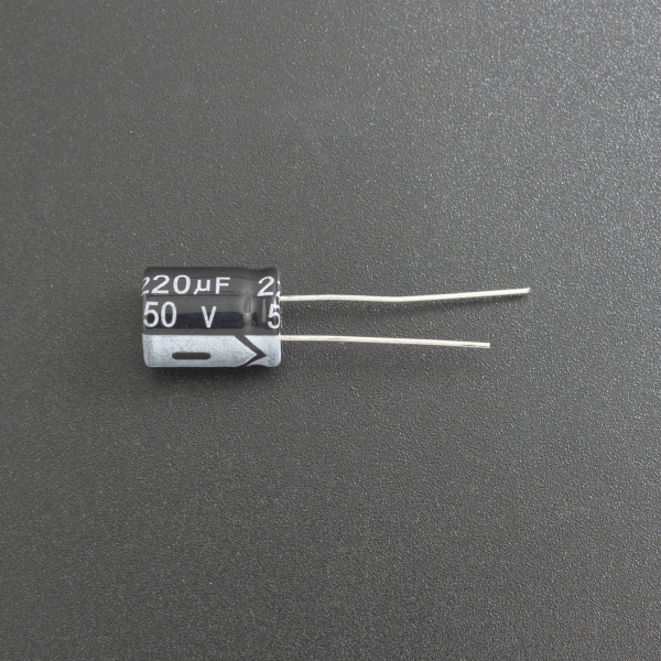 Capacitor Electrolítico De Aluminio 220uF 50V 10x13 mm Genérico - 1