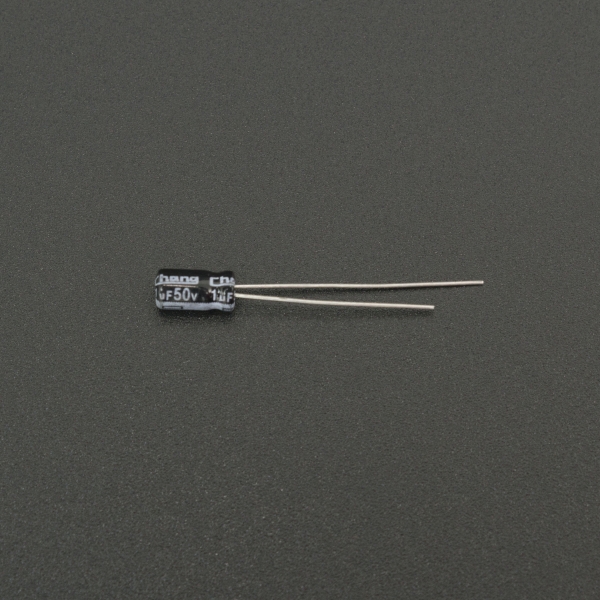 Capacitor Electrolítico De Aluminio 1uF 50V 4x7 mm Genérico - 2