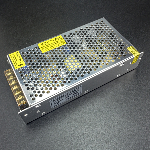 Fuente Suicheada / Conmutada de 5V 20A 100W Genérico - 1 Fuente Suicheada / Conmutada de 5V 20A 100W Genérico - 1