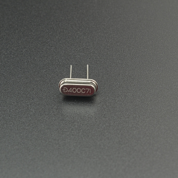 Cristal – Oscilador de 4 Mhz THT Genérico - 1