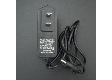 ADAPTADOR DE VOLTAJE 5V 2A CONECTOR JACK 3.3X1.35 MM Genérico - 1