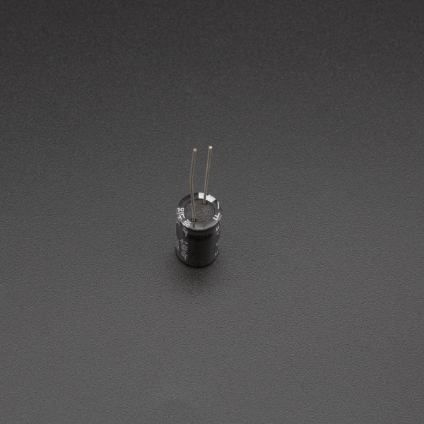 Capacitor Electrolítico De Aluminio 15uF 400V 10x17 mm Genérico - 3