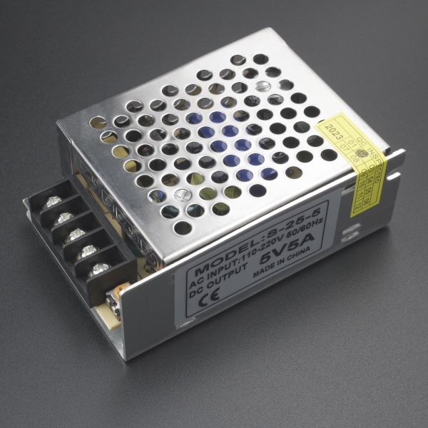 Fuente Suicheada / Conmutada 5V 5A 25W Genérico - 1