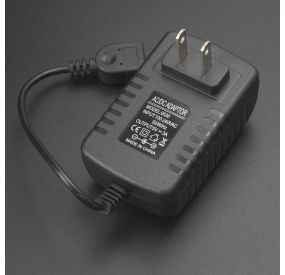Adaptador De Voltaje 5V 3A Con Salida USB Tipo A Genérico - 1