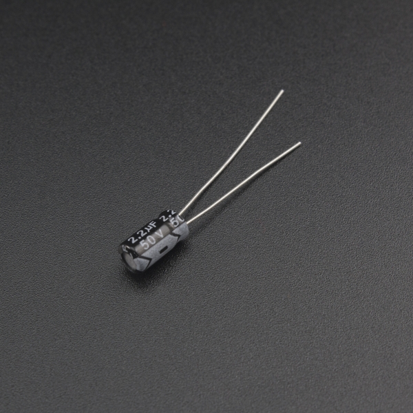 Capacitor Electrolítico De Aluminio 2.2uF 50V 4x7 MM  - 2