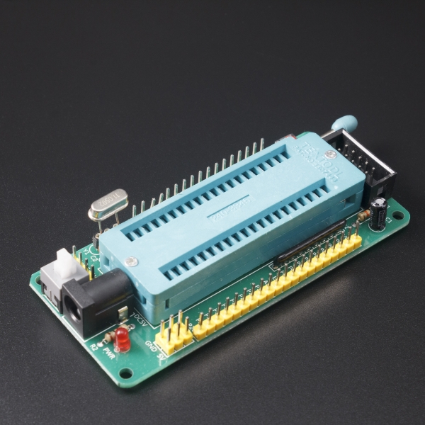 Placa de Desarrollo CON zocalo ZIF PARA MICROCONTROLADORES AVR Y MCU DE ITYTARG